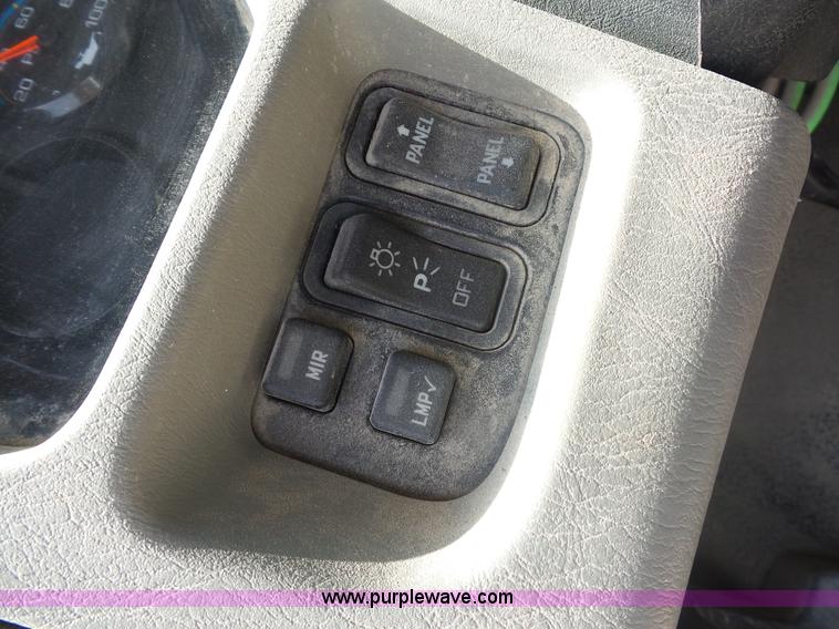 image for item L2873 2008 International 7400 dump truck