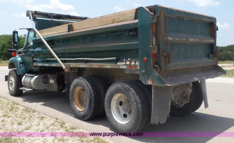 image for item L2874 2008 International 7400 dump truck