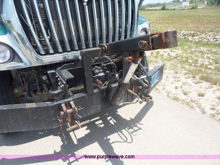 image for item L2874 2008 International 7400 dump truck