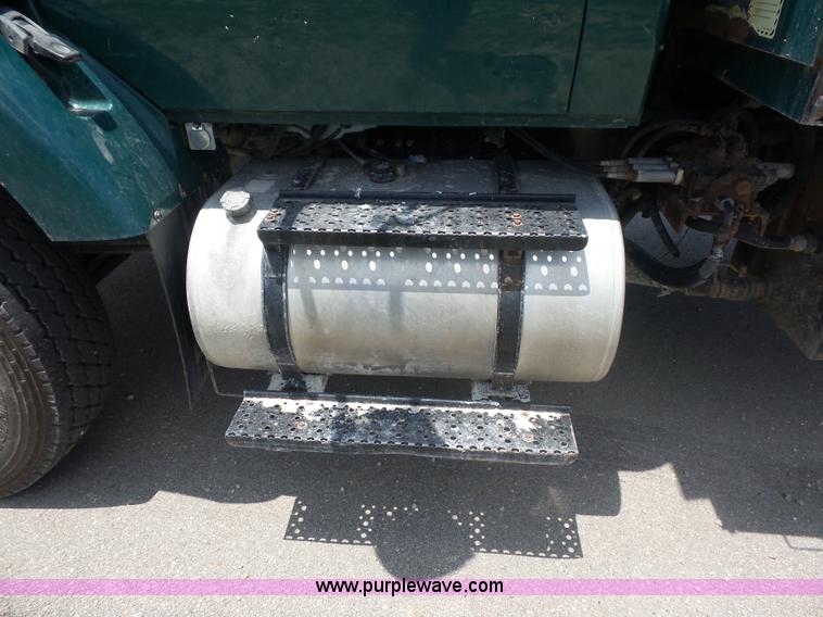 image for item L2874 2008 International 7400 dump truck