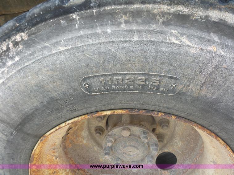 image for item L2874 2008 International 7400 dump truck