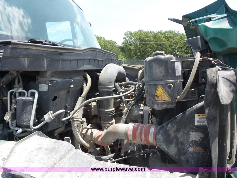 image for item L2874 2008 International 7400 dump truck