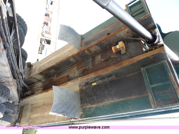 image for item L2874 2008 International 7400 dump truck