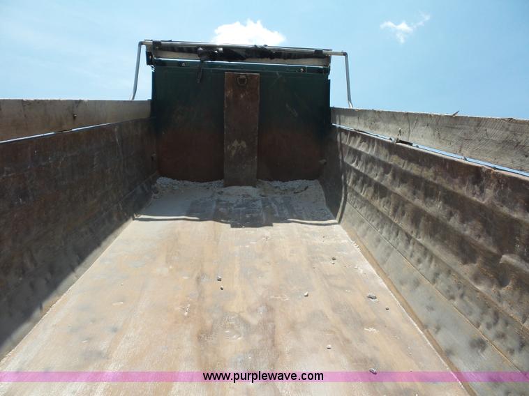 image for item L2874 2008 International 7400 dump truck