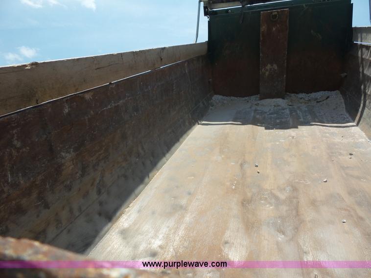 image for item L2874 2008 International 7400 dump truck