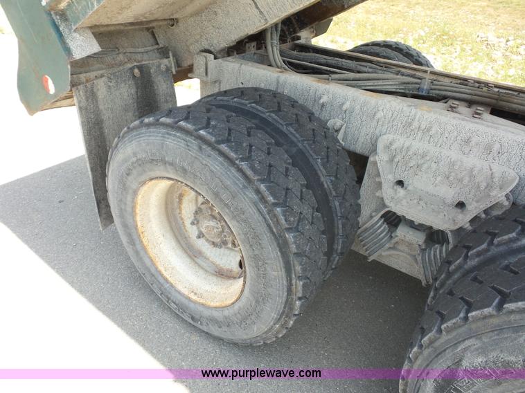 image for item L2874 2008 International 7400 dump truck