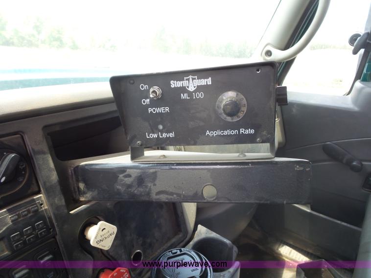 image for item L2874 2008 International 7400 dump truck