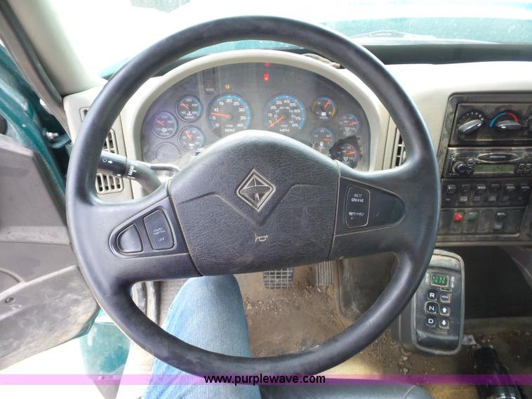 image for item L2874 2008 International 7400 dump truck