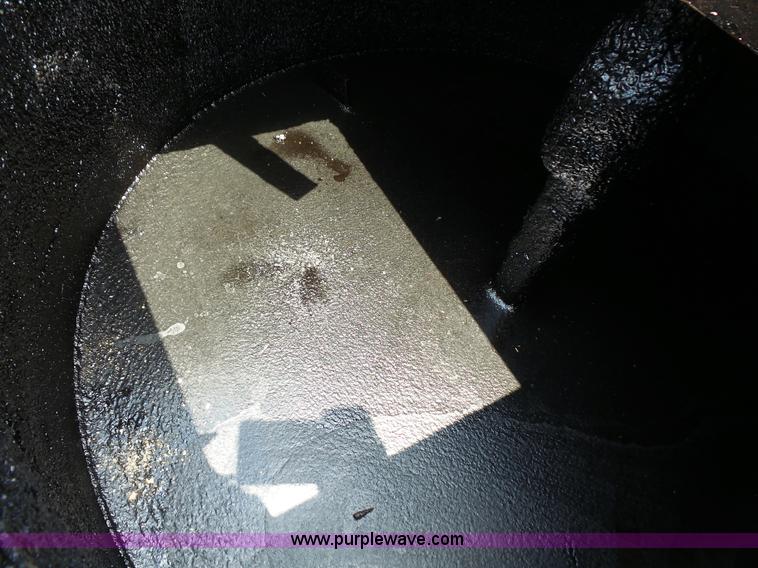 image for item L4871 1993 Crafco EZ Pour melter applicator