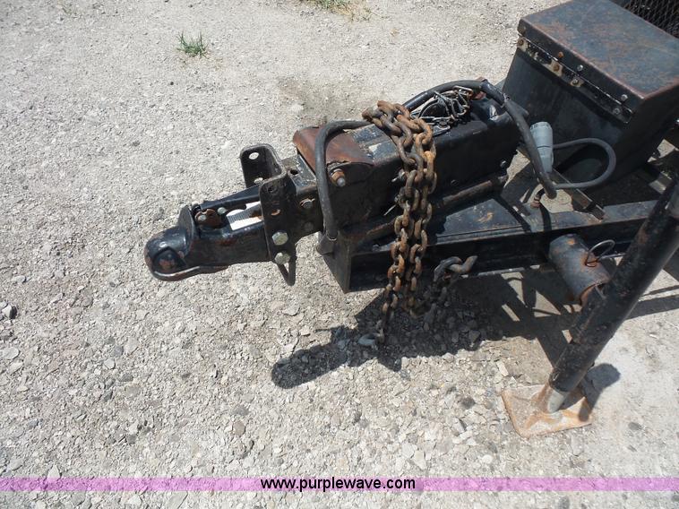 image for item L4871 1993 Crafco EZ Pour melter applicator