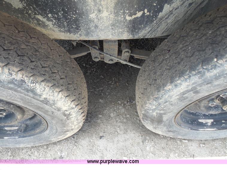 image for item L4871 1993 Crafco EZ Pour melter applicator