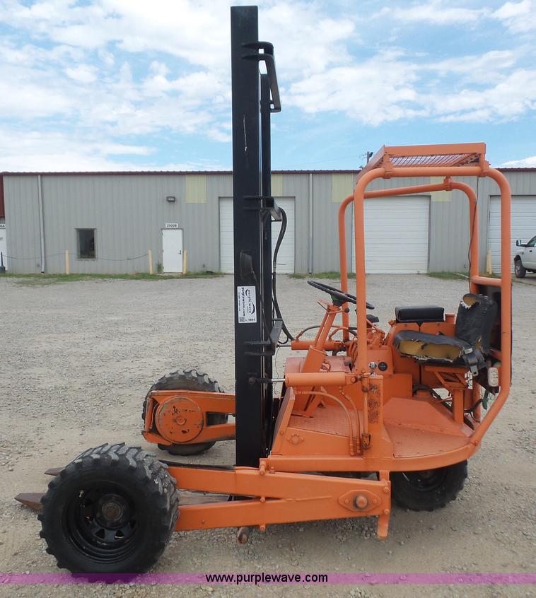 image for item L4884 Donkey forklift