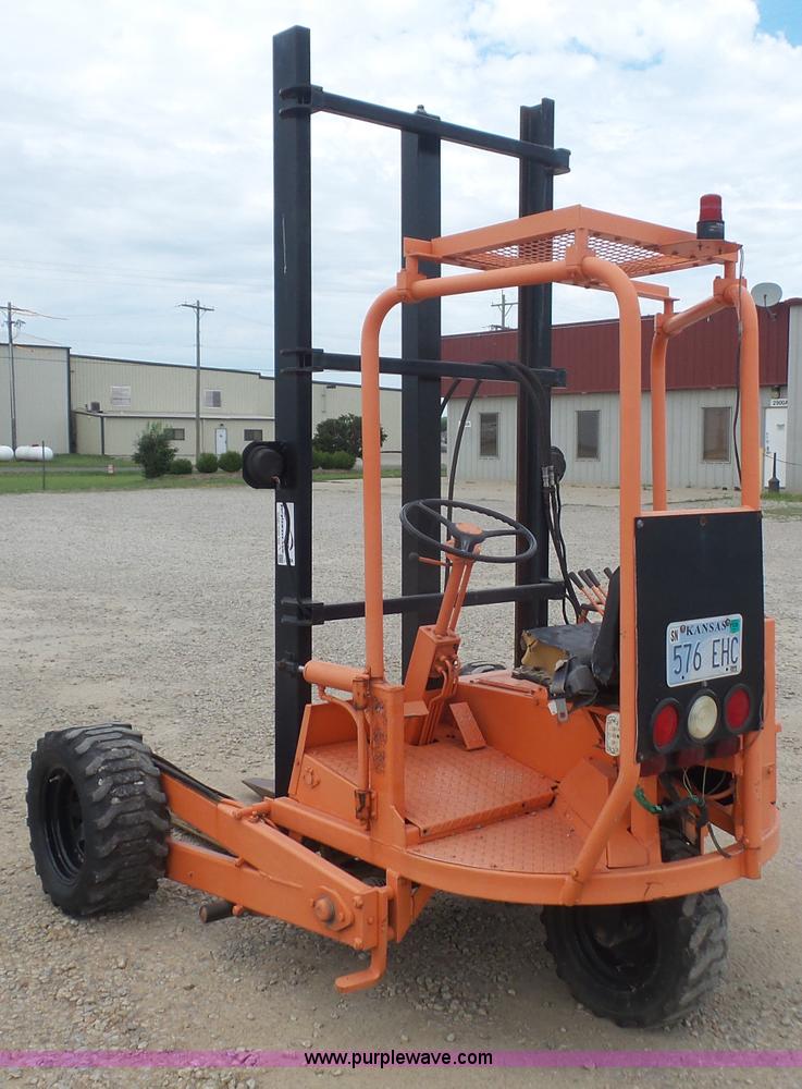 image for item L4884 Donkey forklift