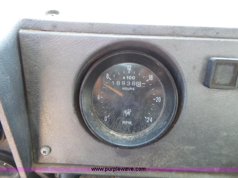 image for item L4885 1993 Mack RD690S dump truck