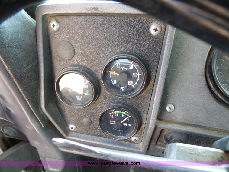 image for item L4885 1993 Mack RD690S dump truck