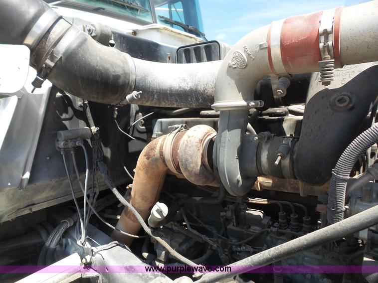 image for item L4885 1993 Mack RD690S dump truck