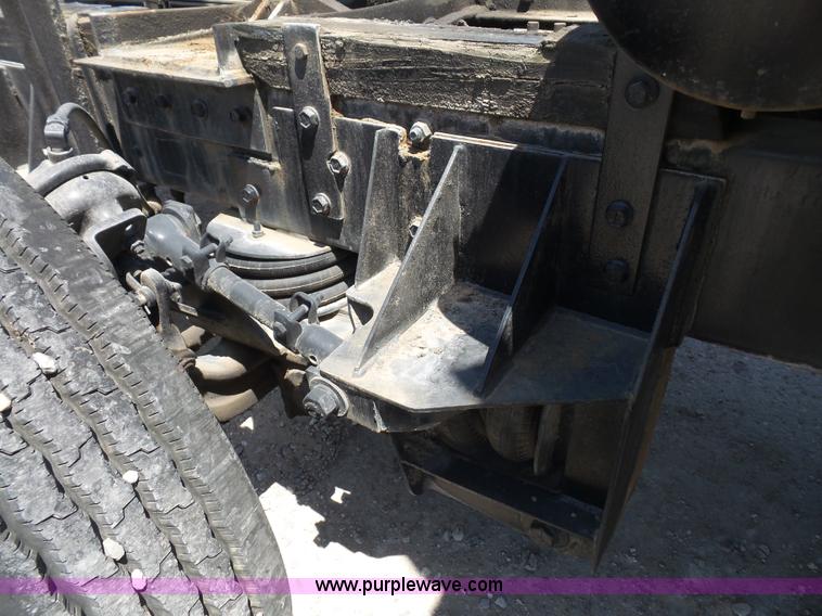 image for item L4885 1993 Mack RD690S dump truck