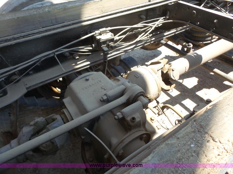 image for item L4885 1993 Mack RD690S dump truck