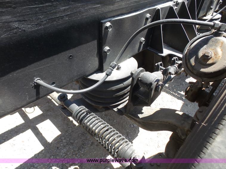 image for item L4885 1993 Mack RD690S dump truck