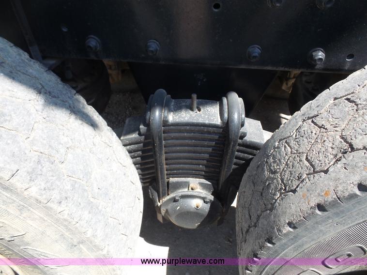 image for item L4885 1993 Mack RD690S dump truck