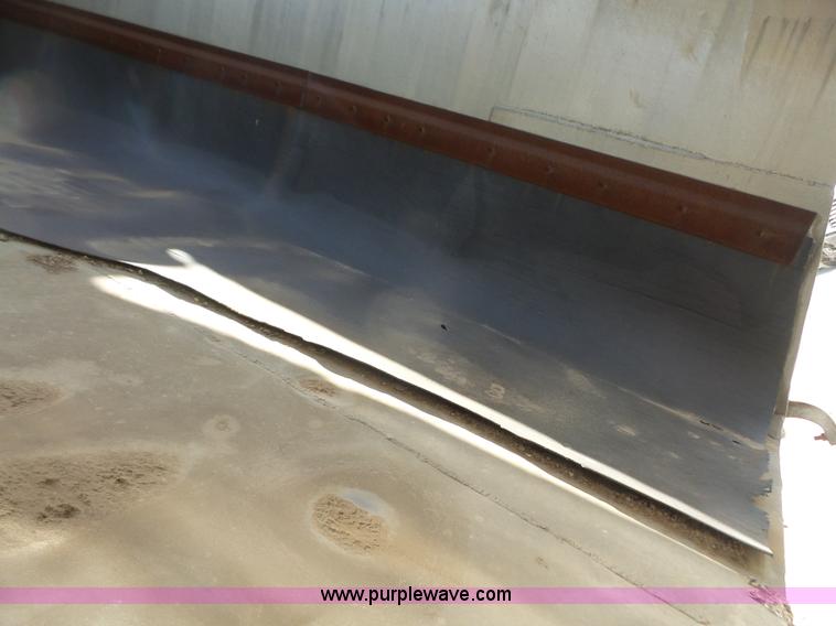 image for item L4885 1993 Mack RD690S dump truck