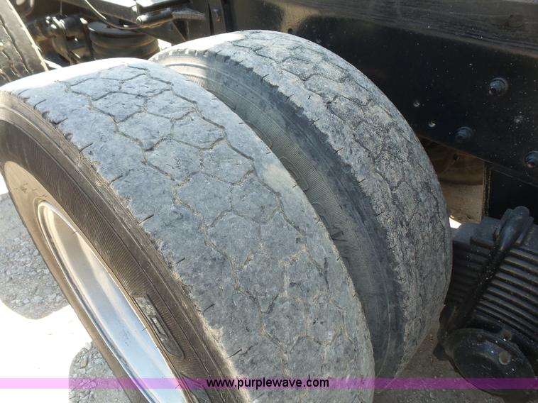 image for item L4885 1993 Mack RD690S dump truck