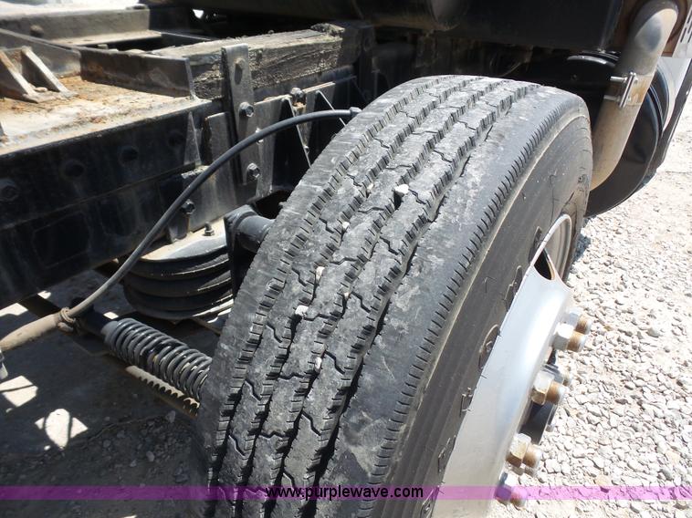 image for item L4885 1993 Mack RD690S dump truck