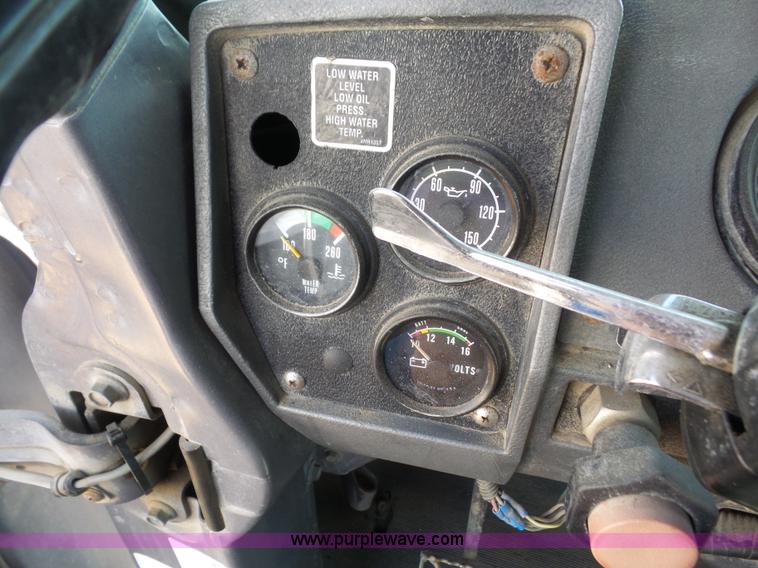 image for item L4886 1995 Mack RD690S mixer truck