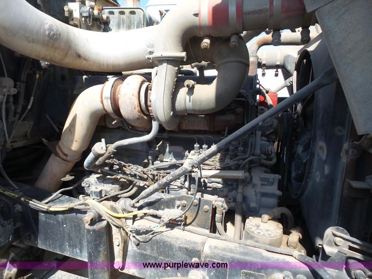 image for item L4886 1995 Mack RD690S mixer truck