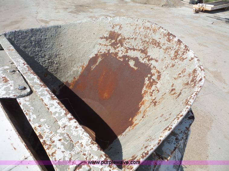 image for item L4886 1995 Mack RD690S mixer truck