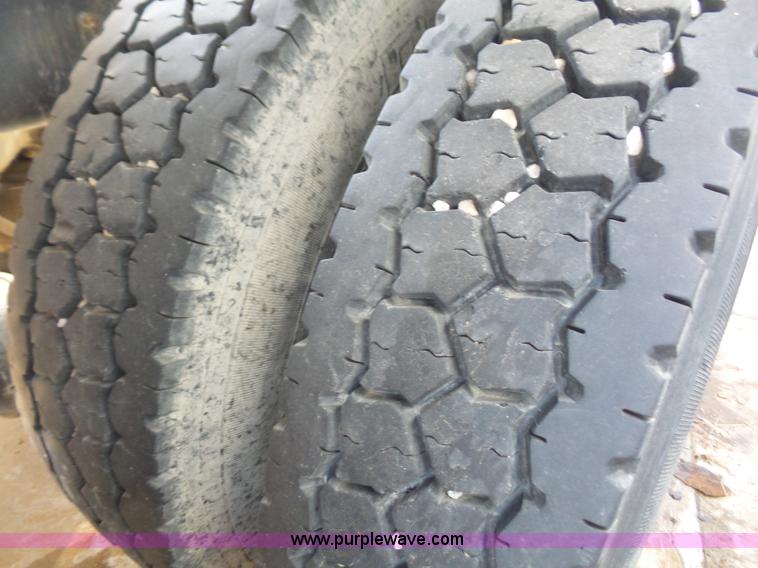 image for item L4886 1995 Mack RD690S mixer truck