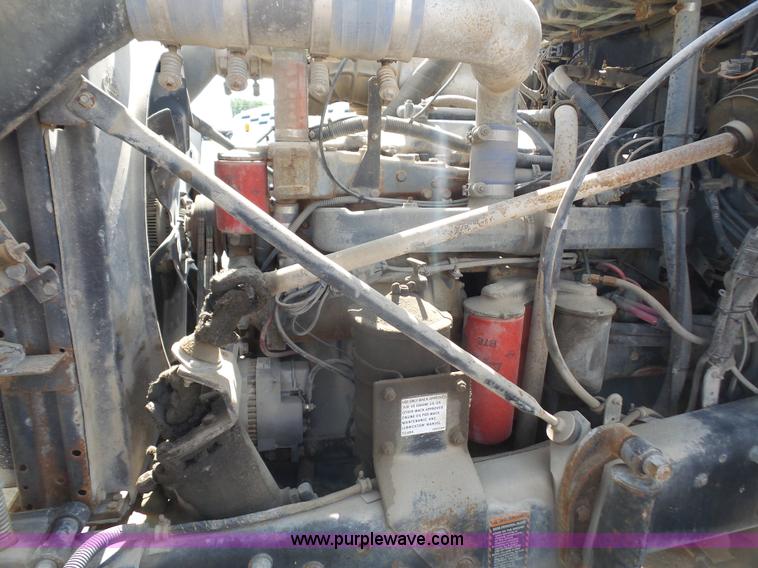 image for item L4887 1995 Mack RD690S mixer truck