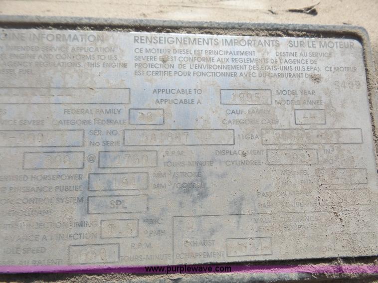 image for item L4887 1995 Mack RD690S mixer truck