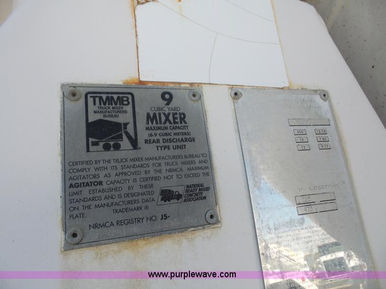 image for item L4887 1995 Mack RD690S mixer truck