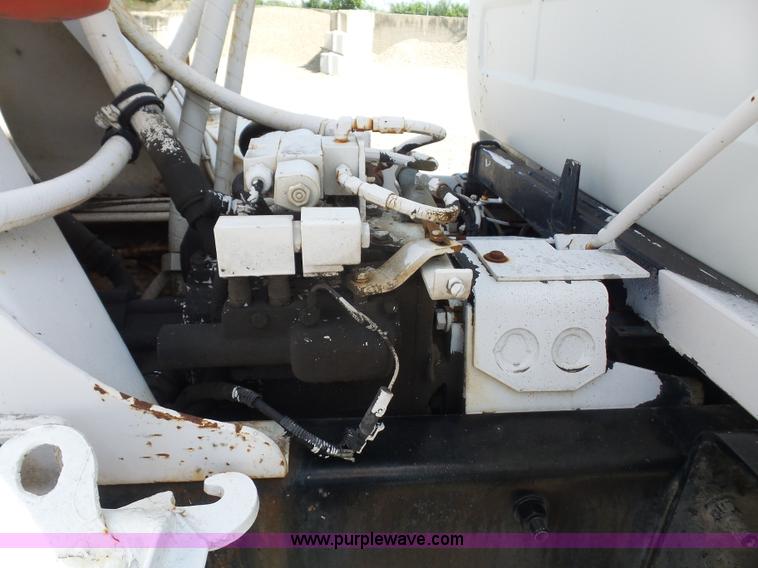 image for item L4887 1995 Mack RD690S mixer truck