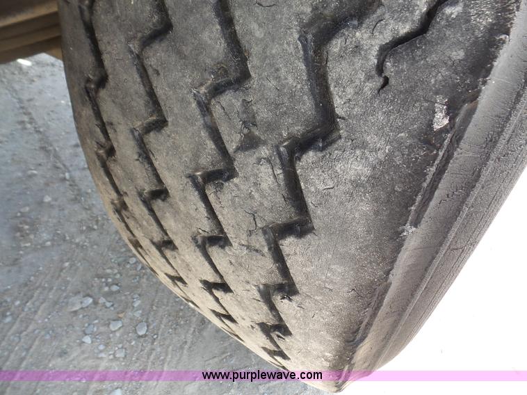 image for item L4887 1995 Mack RD690S mixer truck