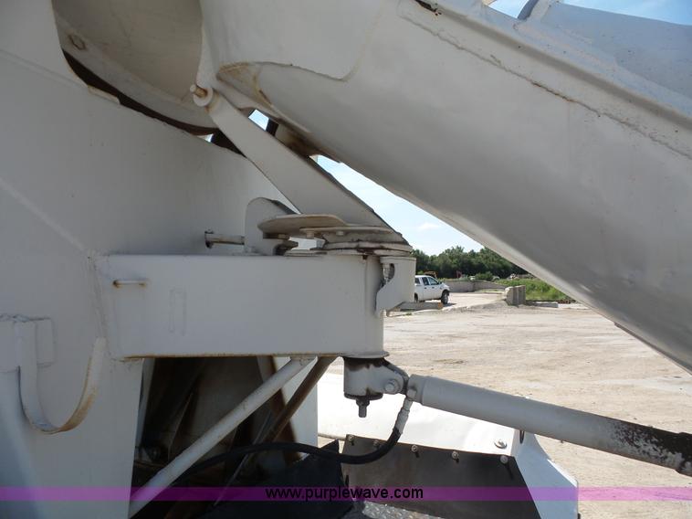 image for item L4888 1995 Mack RD690S mixer truck