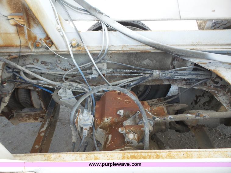 image for item L4888 1995 Mack RD690S mixer truck