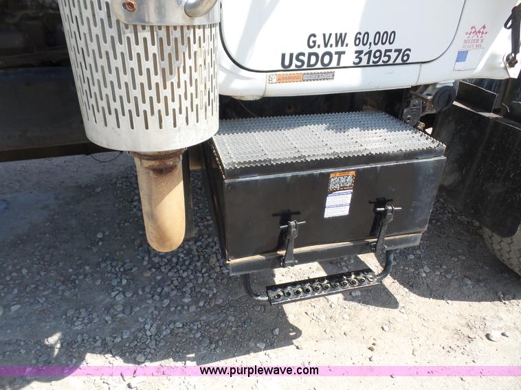 image for item L4888 1995 Mack RD690S mixer truck