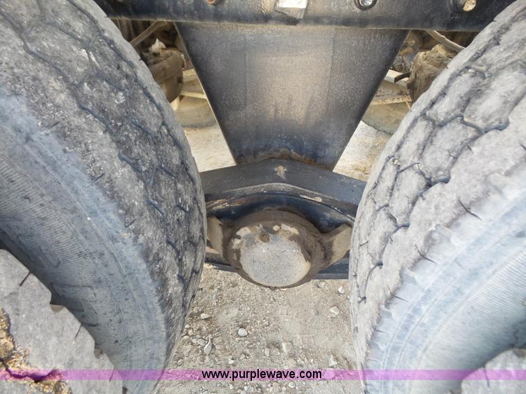 image for item L4888 1995 Mack RD690S mixer truck