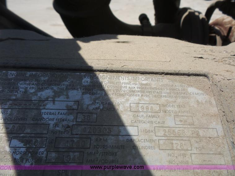 image for item L4889 1995 Mack RD690S mixer truck