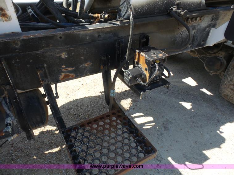 image for item L4889 1995 Mack RD690S mixer truck