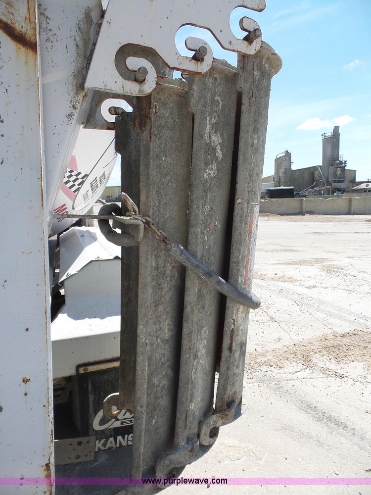 image for item L4889 1995 Mack RD690S mixer truck