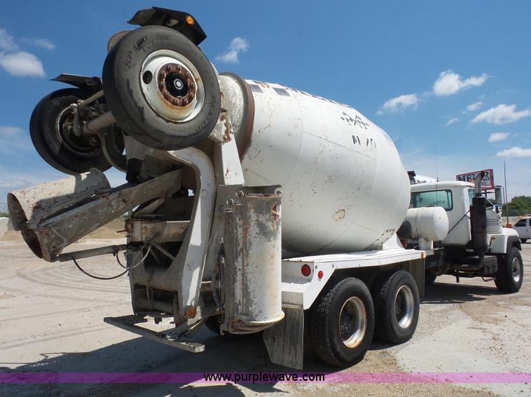 image for item L4890 1995 Mack RD690S mixer truck