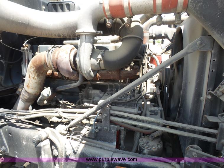 image for item L4890 1995 Mack RD690S mixer truck