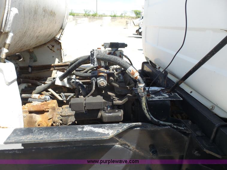 image for item L4890 1995 Mack RD690S mixer truck