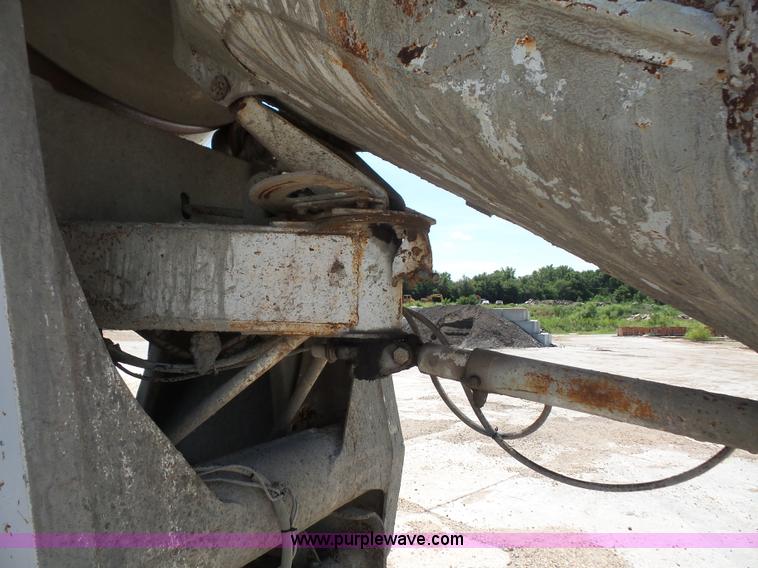 image for item L4890 1995 Mack RD690S mixer truck