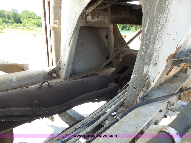 image for item L4890 1995 Mack RD690S mixer truck