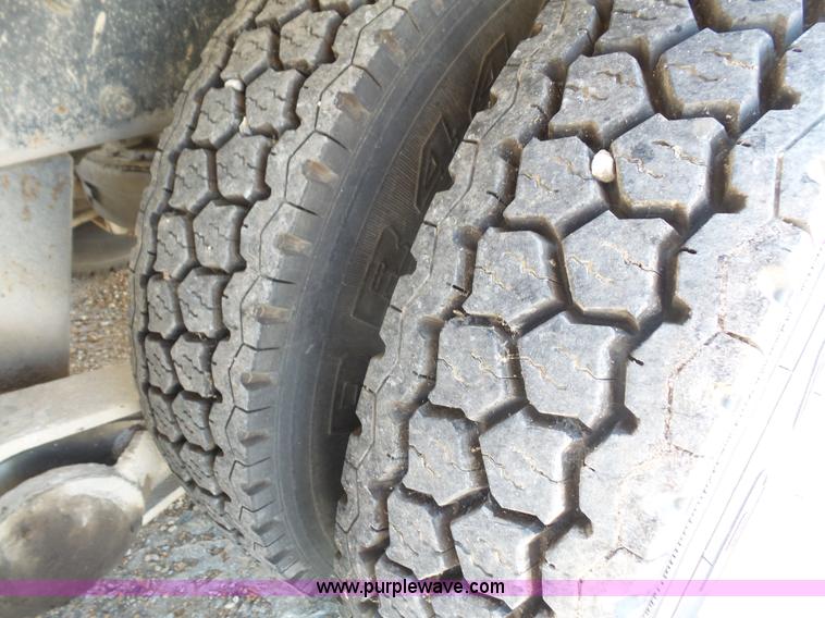 image for item L4890 1995 Mack RD690S mixer truck