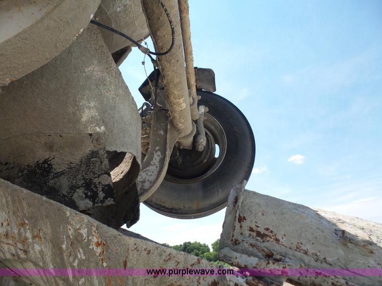 image for item L4890 1995 Mack RD690S mixer truck